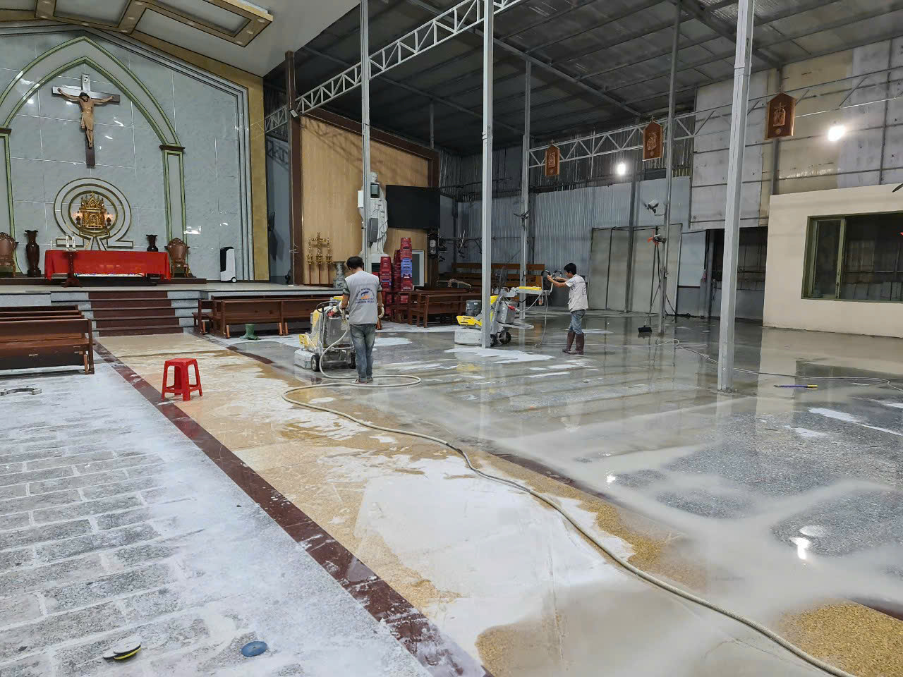 cách bảo dưỡng sàn đá sau khi đánh bóng