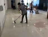 Phục hồi sàn tiền sảnh bị xỉn màu, trầy xước và mất độ bóng