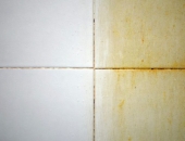 Cách xử lý sàn đá bị trầy xước hoặc ố vàng sau thời gian sử dụng