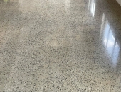 Quy trình đánh bóng đá chuẩn kỹ thuật giúp bề mặt sáng bóng như mới 